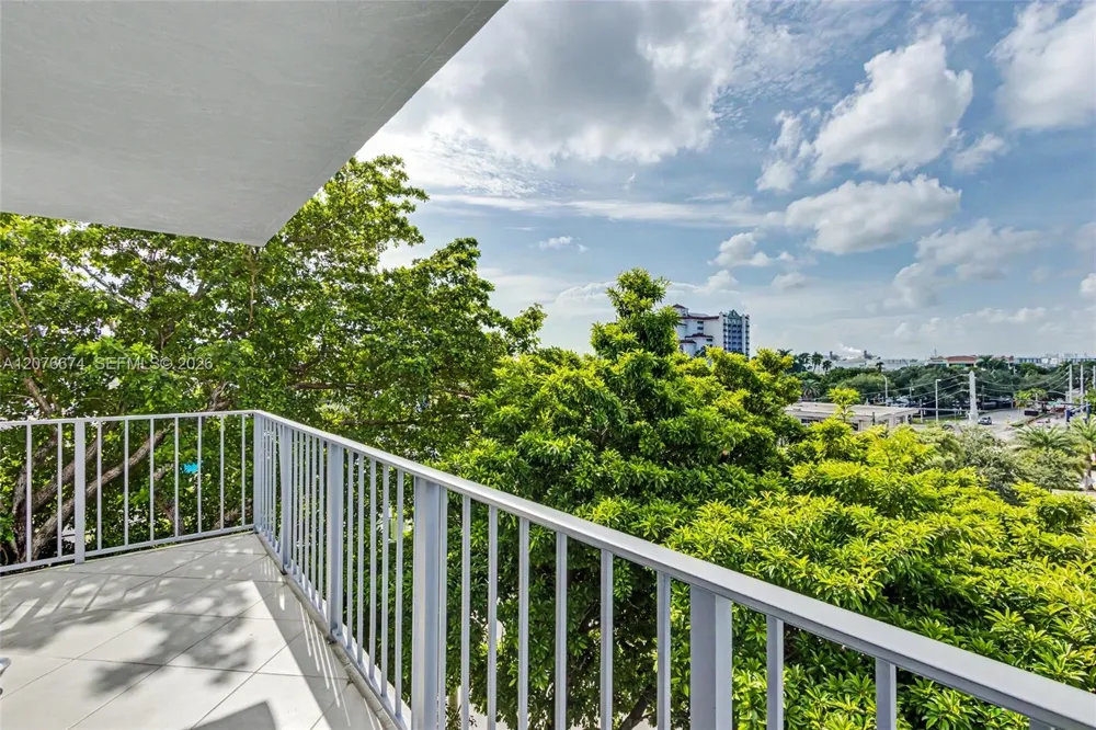 1625 SE 10th Ave #501 Fort Lauderdale, FL 33316