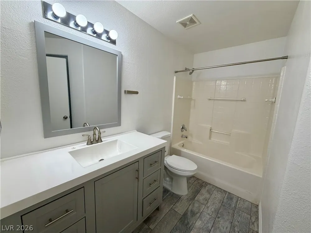 4555 E Sahara Avenue #240 Las Vegas, NV 89104