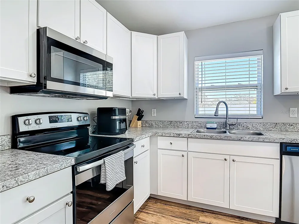 640 CHESTNUT AVENUE Orange City, FL 32763