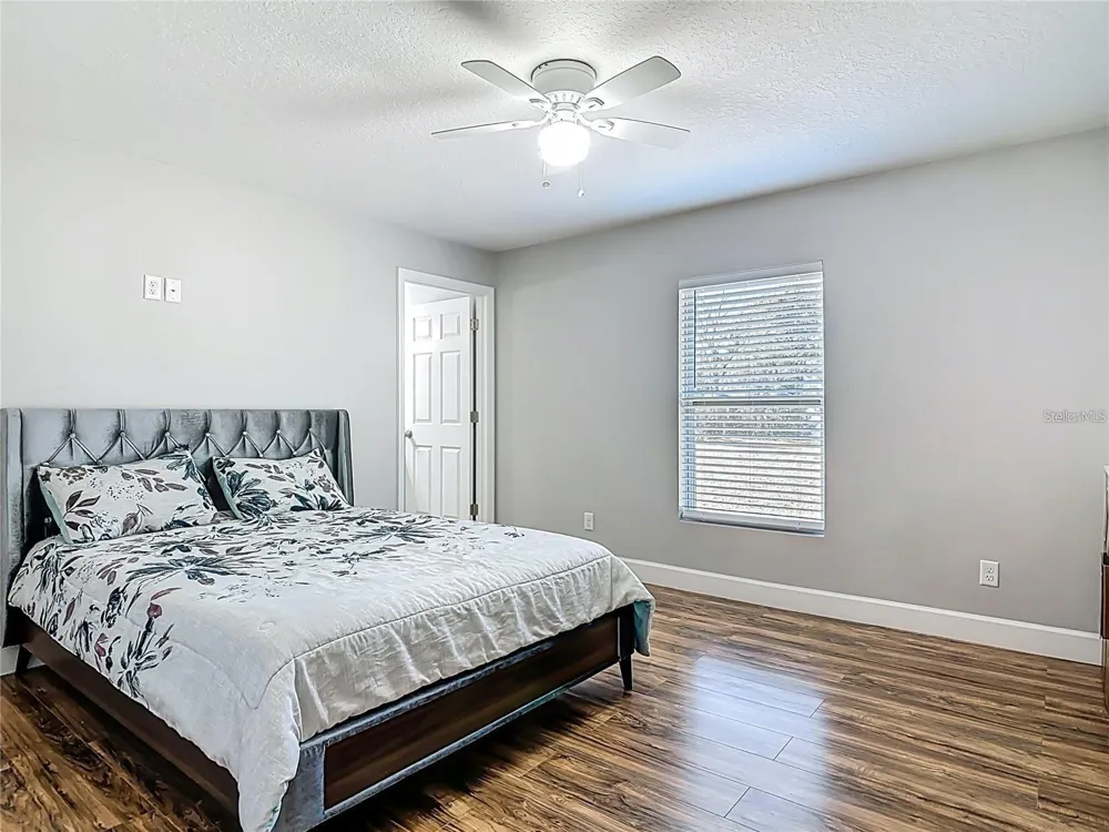 640 CHESTNUT AVENUE Orange City, FL 32763