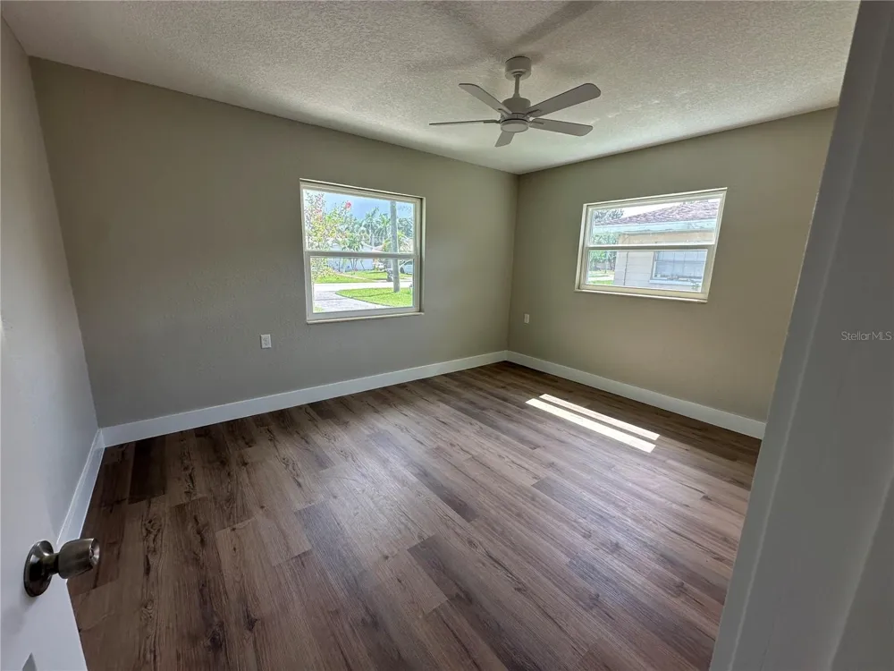 7120 GREVILLA AVENUE S South Pasadena, FL 33707