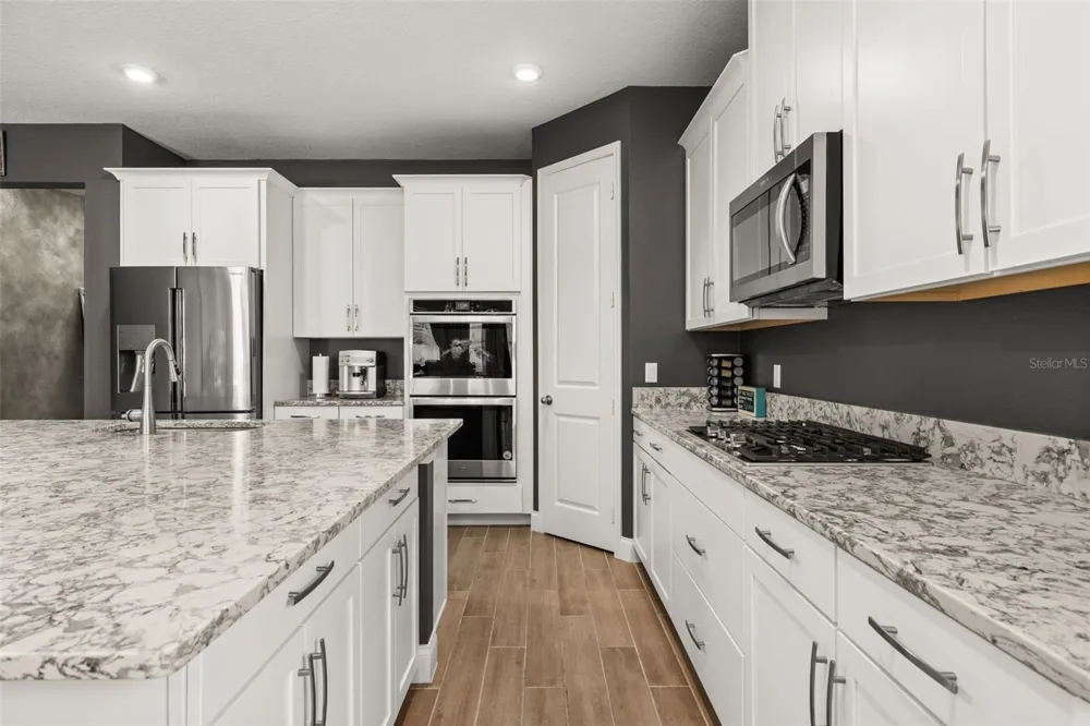 8291 PROCIDA ISLE LANE Windermere, FL 34786