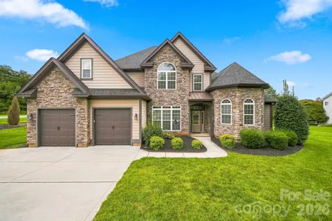 103 Webbed Foot Road