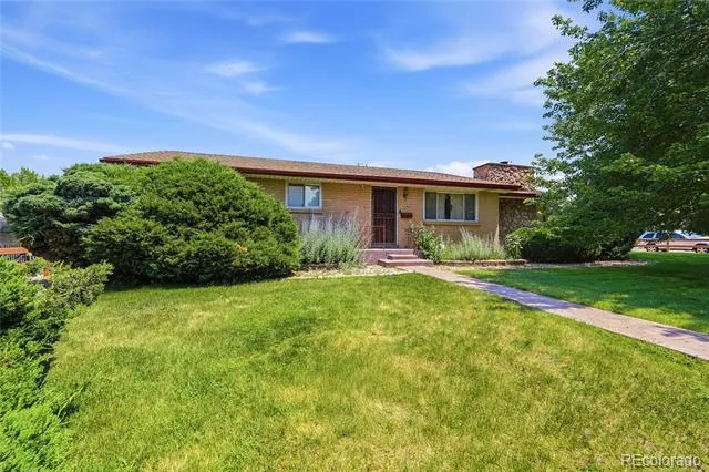7290 S Penrose Court Centennial, CO 80122