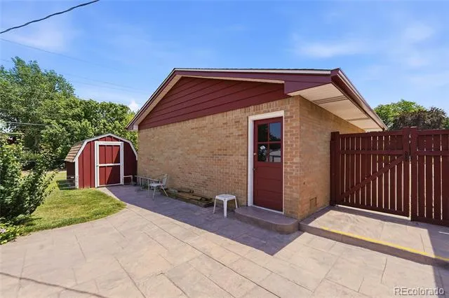 7290 S Penrose Court Centennial, CO 80122