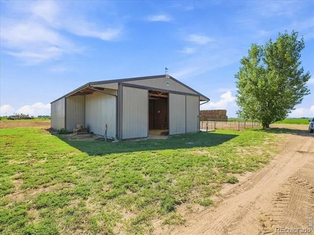 27488 County Road 5 Weldona, CO 80653