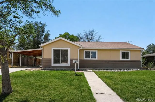 987 Vaughn Street Aurora, CO 80011