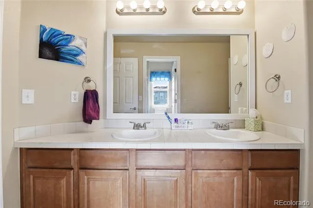 6875 S Buchanan Court Aurora, CO 80016