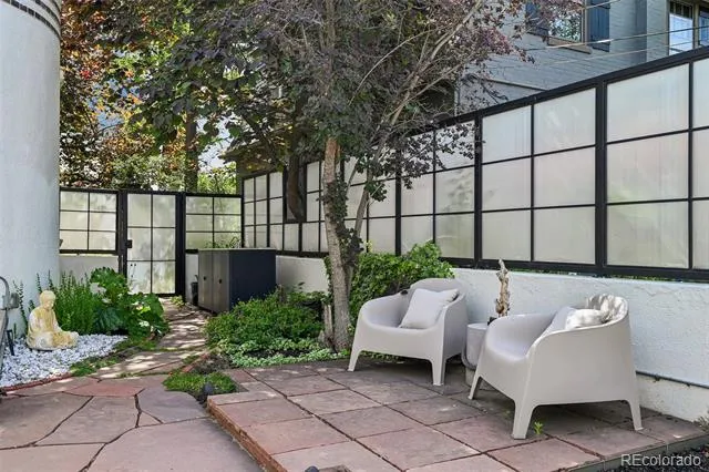 1521 Monaco Parkway Denver, CO 80220