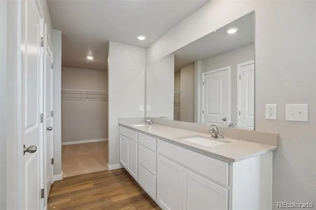 48120 Shetland Drive Bennett, CO 80102