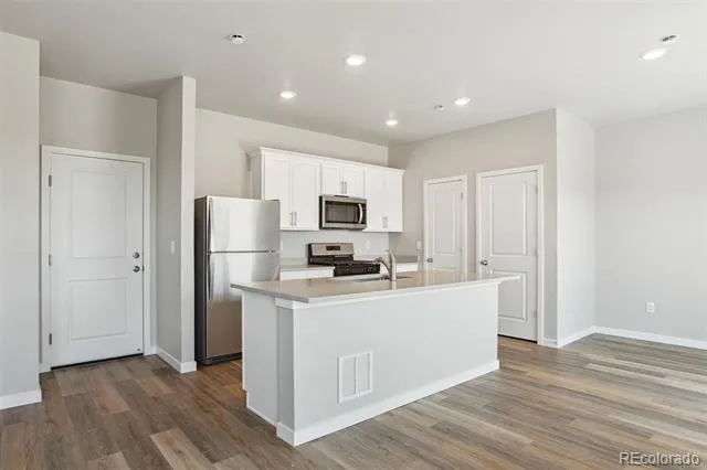 48160 Shetland Drive Bennett, CO 80102