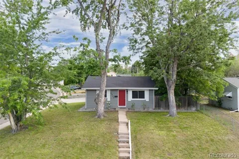 4600 W Cedar Avenue
