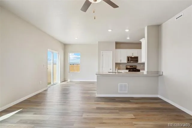 48245 Shetland Drive Bennett, CO 80102