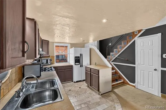 9431 Lou Drive Denver, CO 80260