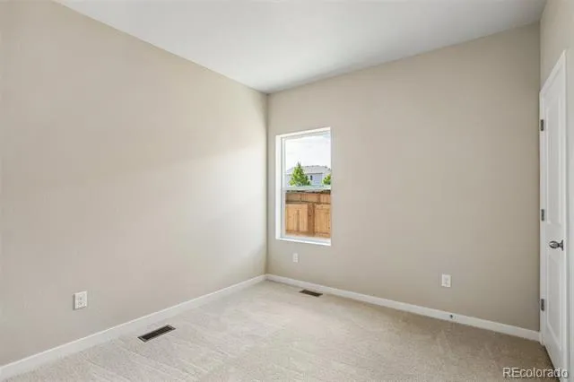 48140 Shetland Drive Bennett, CO 80102