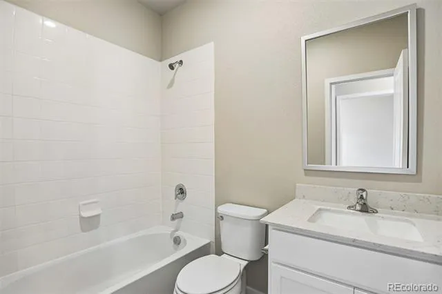 48140 Shetland Drive Bennett, CO 80102