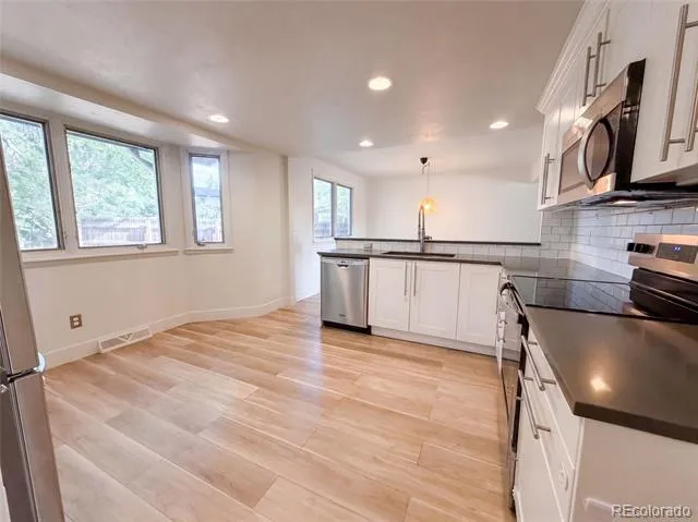 7447 S Ames Court Littleton, CO 80128