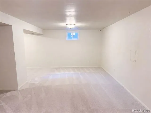 7447 S Ames Court Littleton, CO 80128