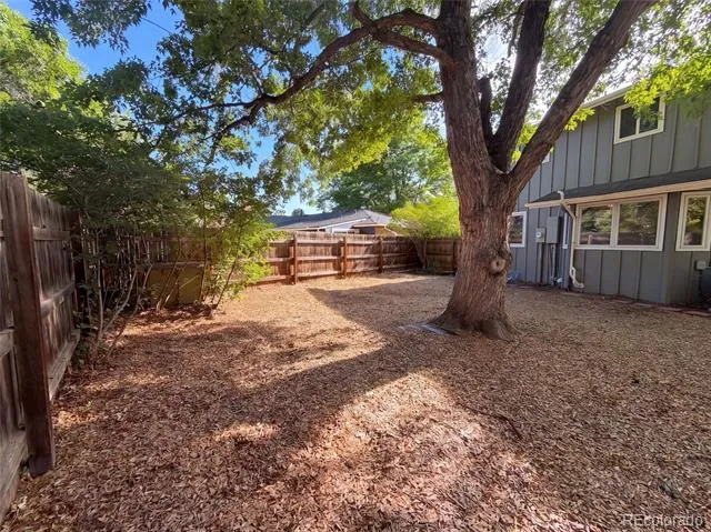 7447 S Ames Court Littleton, CO 80128