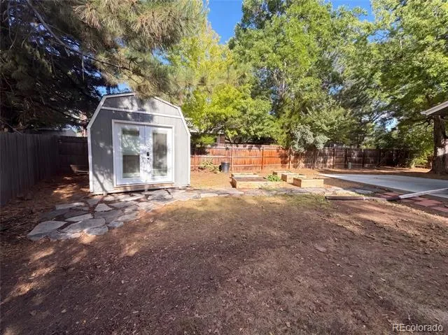 7447 S Ames Court Littleton, CO 80128