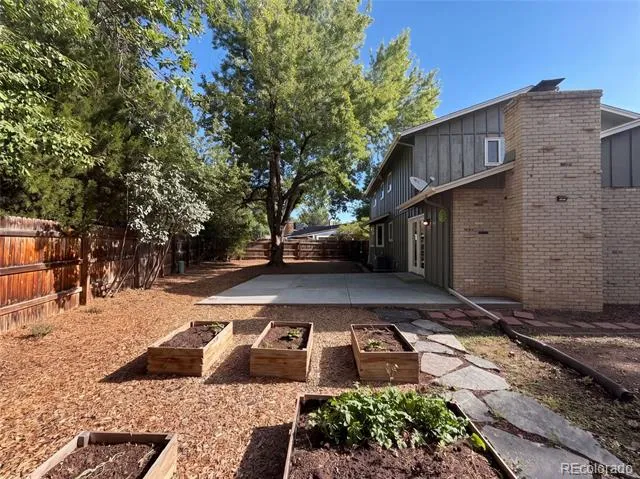7447 S Ames Court Littleton, CO 80128