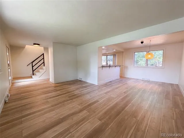 7447 S Ames Court Littleton, CO 80128