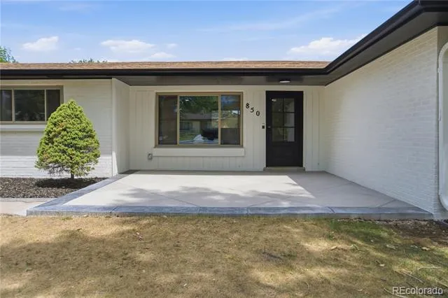 850 S Everett Street Lakewood, CO 80226