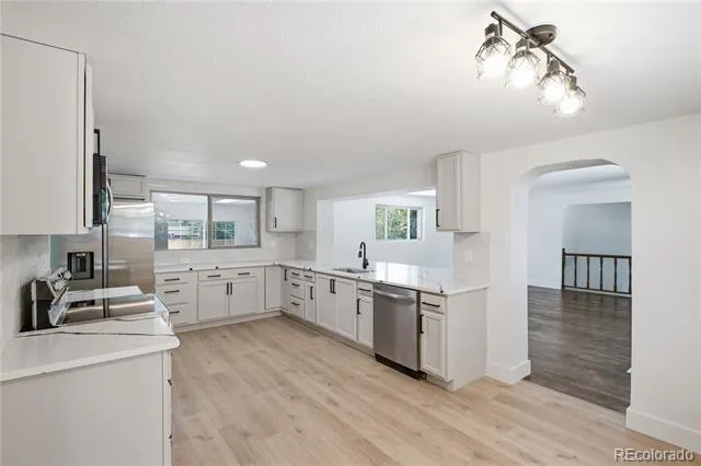 850 S Everett Street Lakewood, CO 80226