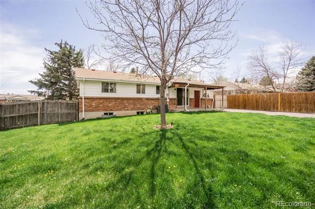 6739 W 70th Avenue Arvada, CO 80003