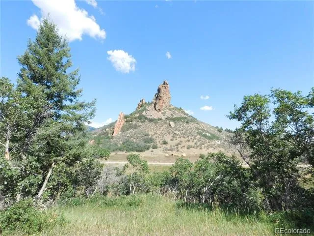 5905 Country Club Drive Larkspur, CO 80118