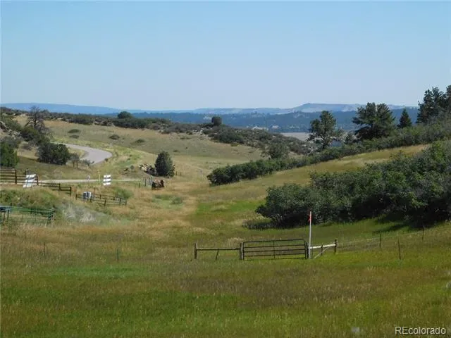 5905 Country Club Drive Larkspur, CO 80118
