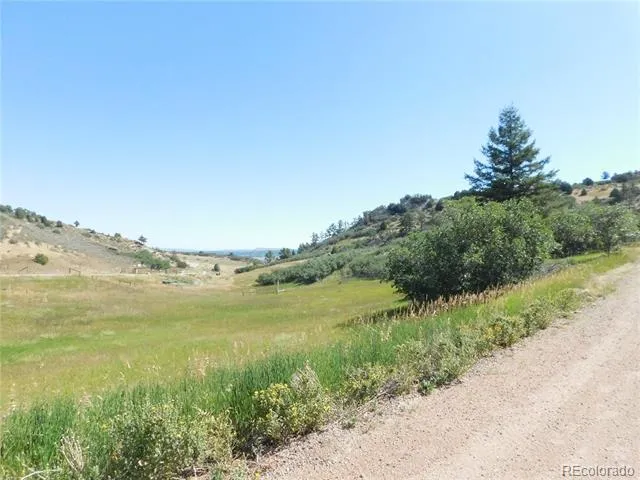 5905 Country Club Drive Larkspur, CO 80118