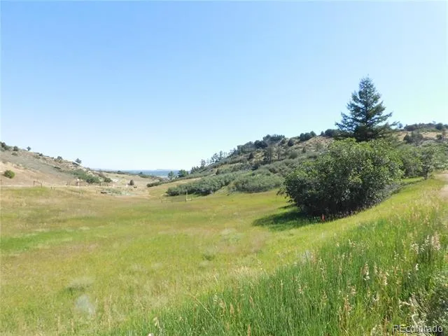 5905 Country Club Drive Larkspur, CO 80118