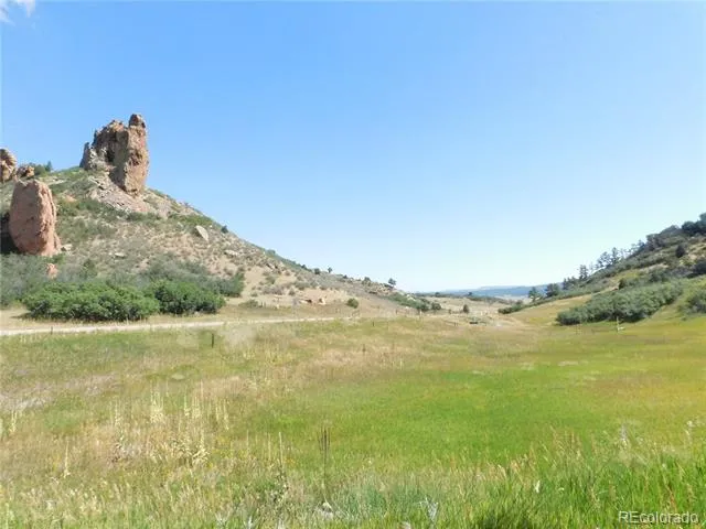 5905 Country Club Drive Larkspur, CO 80118