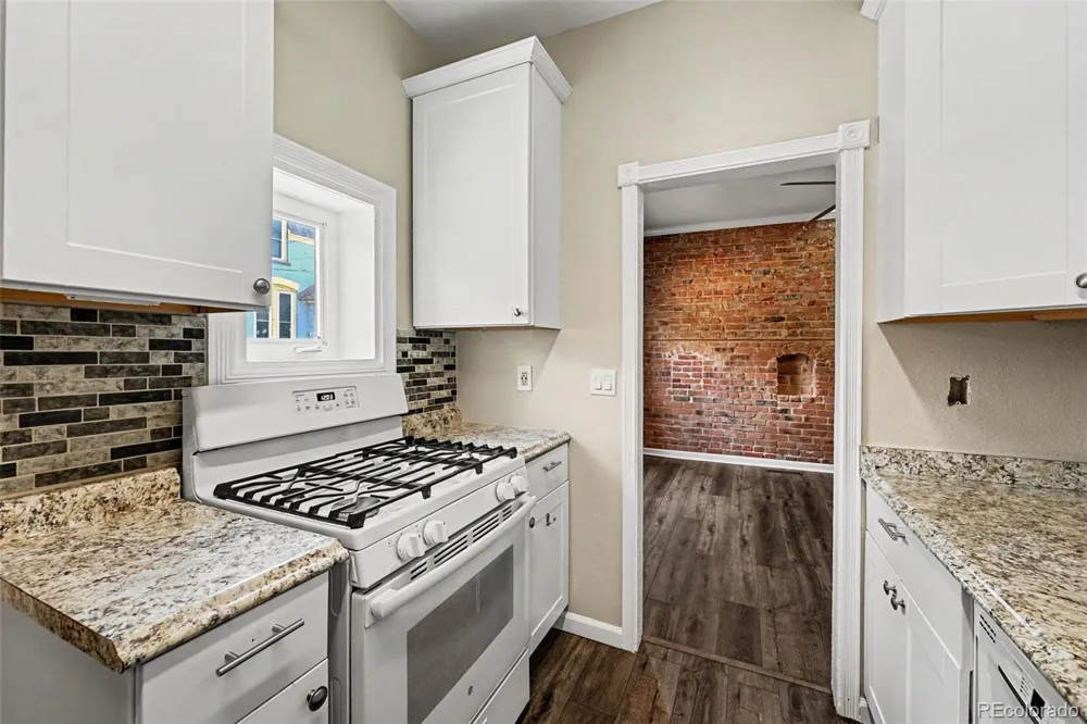 2439 Ogden Street Denver, CO 80205