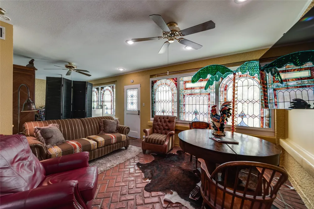 1400 Sam Houston Street Sweetwater, TX 79556
