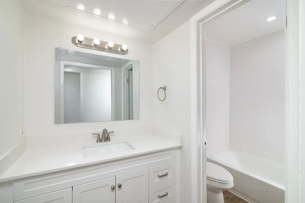2722 Throckmorton Street #102 Dallas, TX 75219