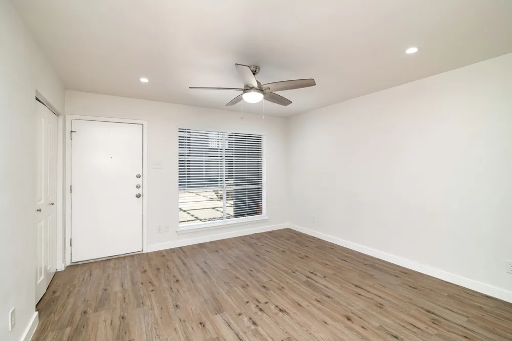 2722 Throckmorton Street #102 Dallas, TX 75219
