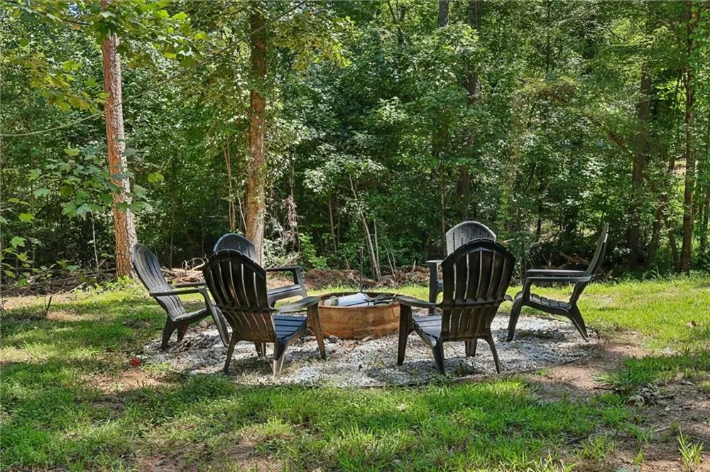 1398 Elliott Family Parkway Dawsonville, GA 30534