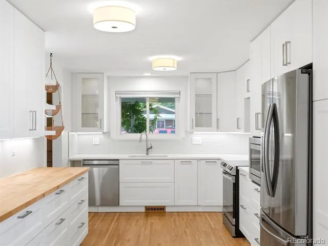 6022 Nelson Street Arvada, CO 80004