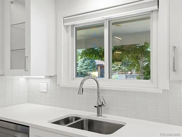 6022 Nelson Street Arvada, CO 80004