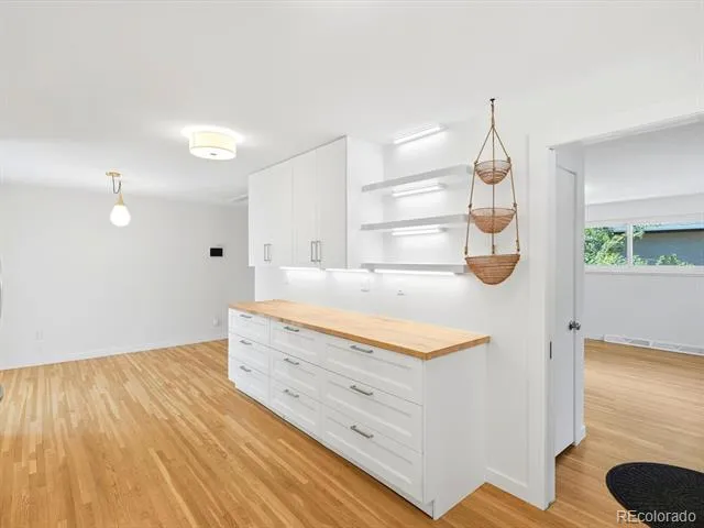 6022 Nelson Street Arvada, CO 80004