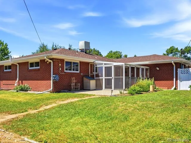 6022 Nelson Street Arvada, CO 80004
