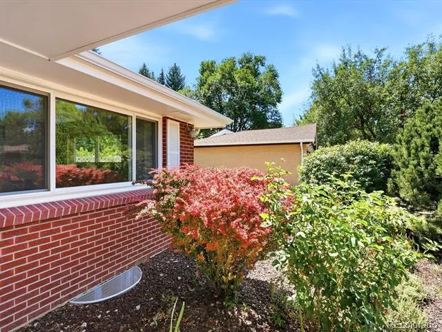 6022 Nelson Street Arvada, CO 80004