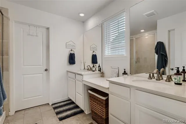 24444 E Walsh Avenue Aurora, CO 80018