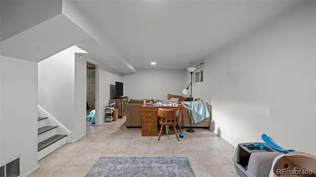 946 Hutchinson Drive Colorado Springs, CO 80910