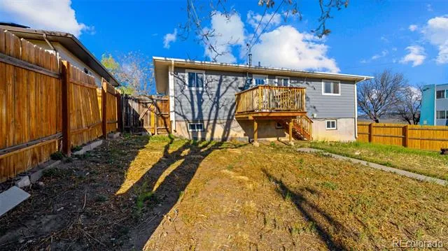 946 Hutchinson Drive Colorado Springs, CO 80910