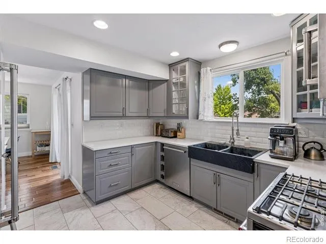 8099 Meadowdale Square Niwot, CO 80503