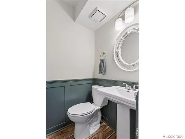 8099 Meadowdale Square Niwot, CO 80503