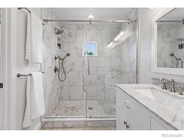 8099 Meadowdale Square Niwot, CO 80503